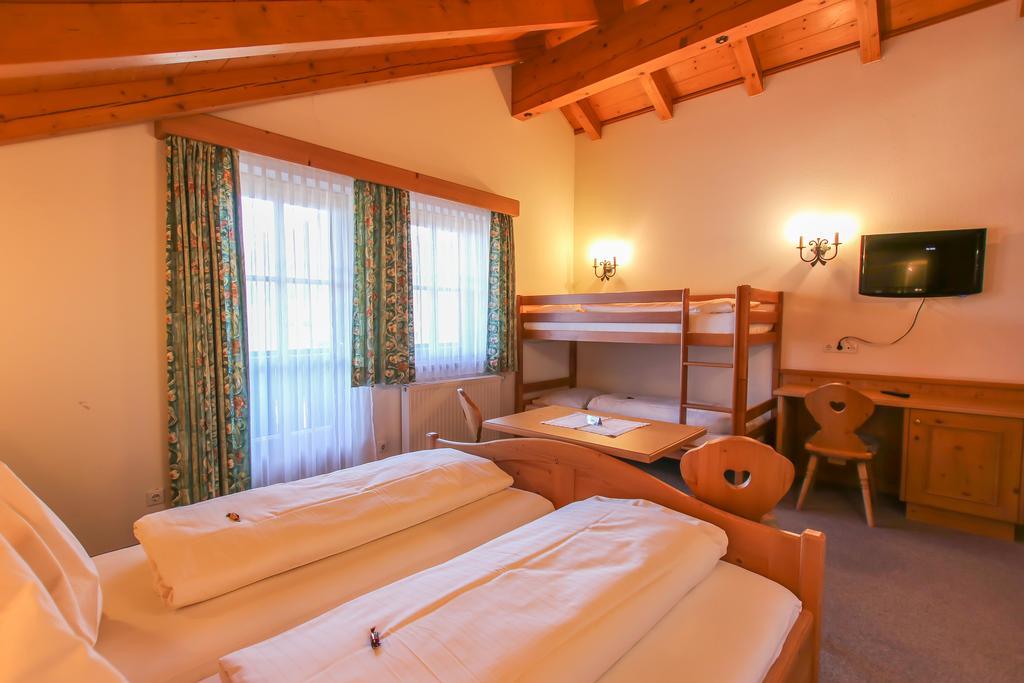 Hotel - Wirts'Haus "Zum Schweizer" Lofer Eksteriør billede