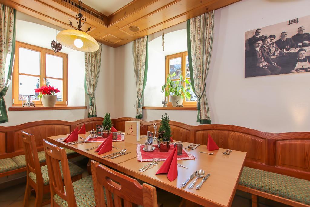 Hotel - Wirts'Haus "Zum Schweizer" Lofer Eksteriør billede